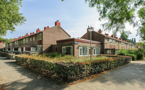 Links-Burgemeester-Van-Tienhovengracht-renoveren-en-rechts-Burgemeester-Rendorpstraat-renoveren-en-samenvoegen-fase-1-Stadgenoot