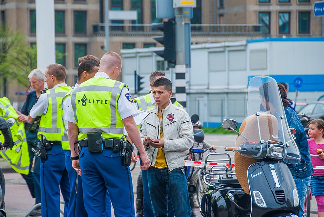 April 2009, verkeerscontrole Wibautstraat