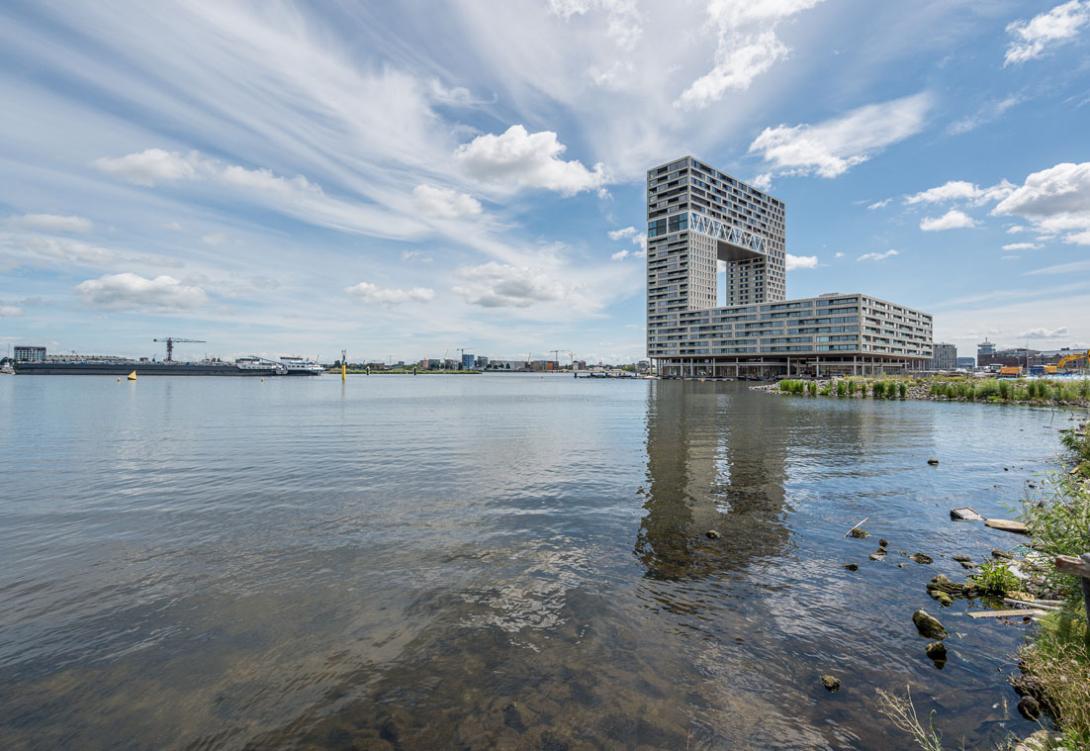 Houthaven  - Zicht op Pontsteiger