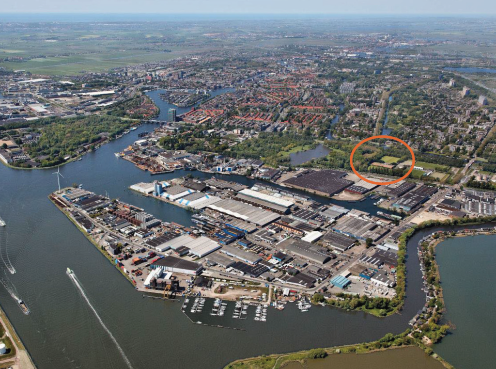 De plek voor de flexwoningen. Foto: VANPRAAT