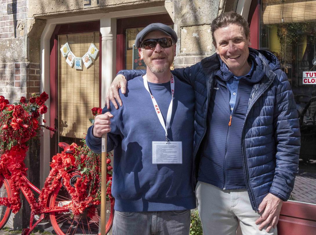 Ian Wagenhuis, ondernemer en huurder van Stadsgoed met Stadsgoeddirecteur Ronald Wiggers