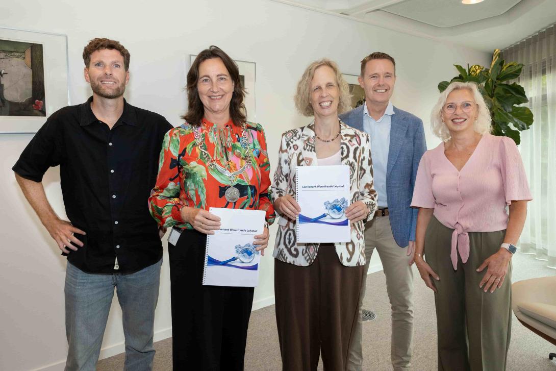 Ondertekening convenant woonfraude Lelystad. Foto: Fotostudio Wierd